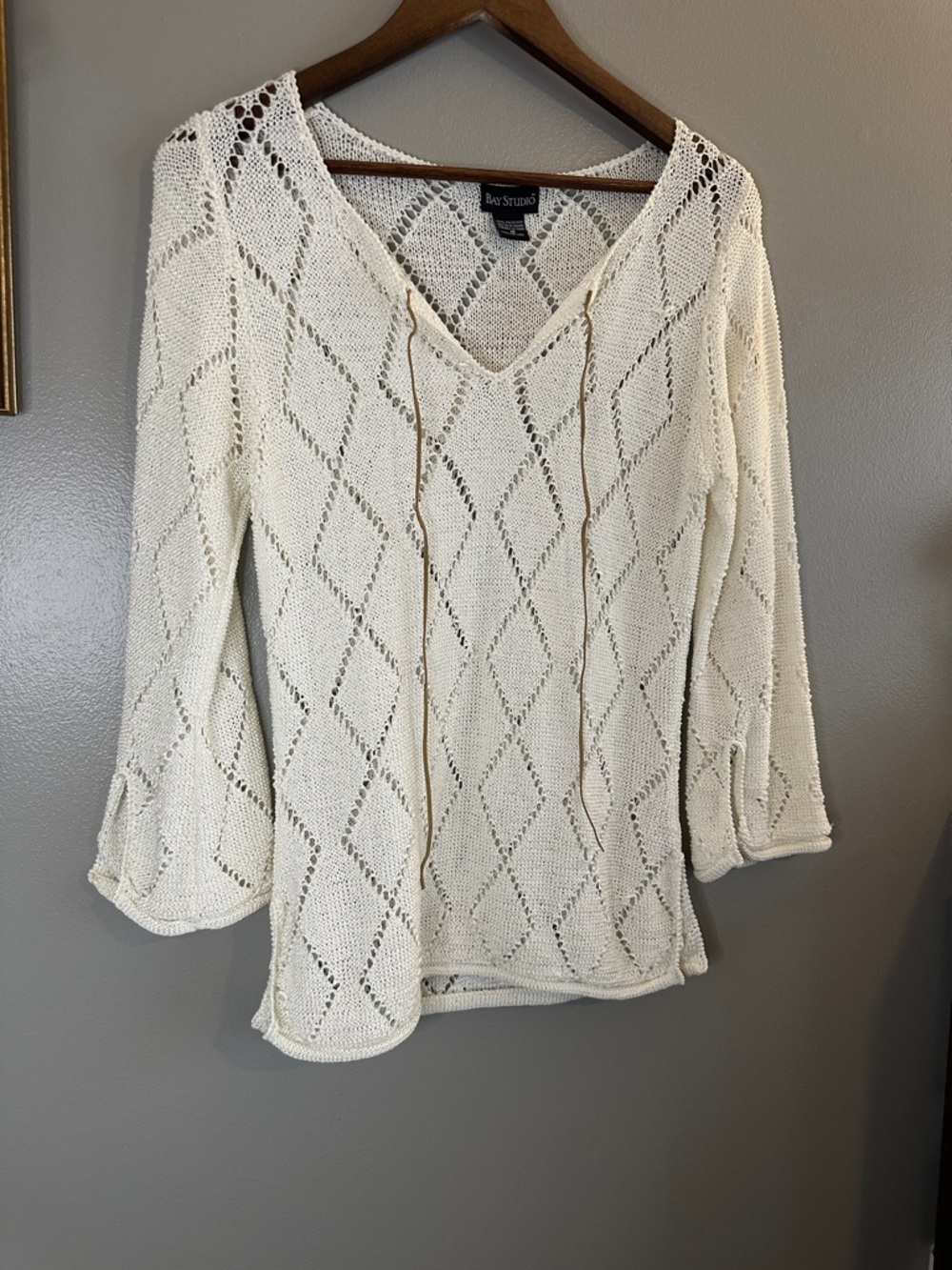 Bay Studio Ivory Open Knit Boho Sweater Bell Sleeve Lace Up Top M - Picture 3 of 6